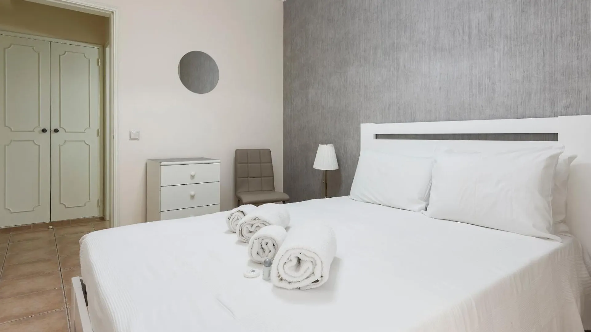 Apartment Jaune - 50 Meters To The Beach - Quarteira Portugal