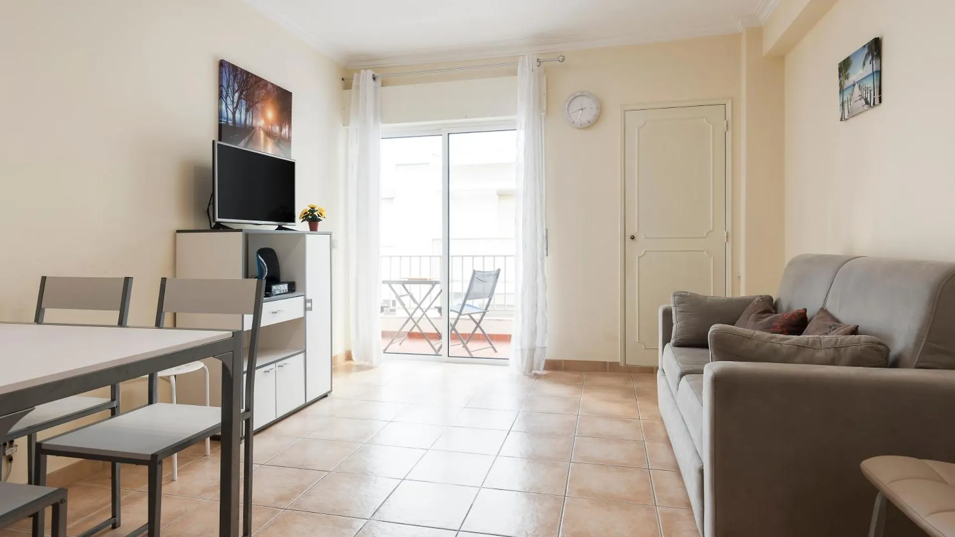 Apartment Jaune - 50 Meters To The Beach - Quarteira Portugal